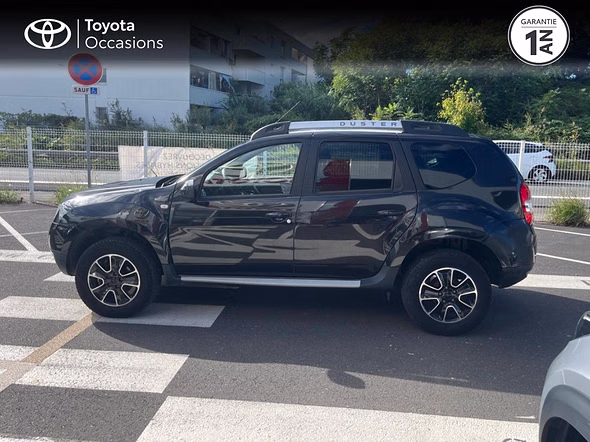 DACIA Duster 1.2 TCe 125ch Black Touch 2017 4X2 - Vue 3