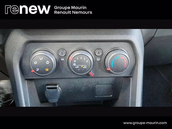 DACIA Sandero 1.0 TCe 90ch Stepway Expression - Miniature 24