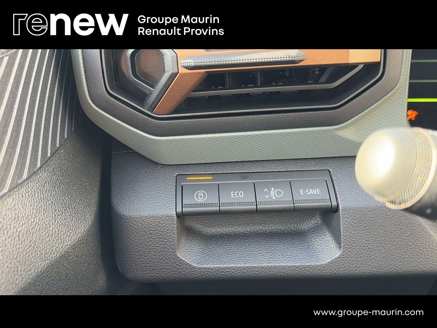 DACIA Duster 1.8 hybrid 155ch Extreme - Photo 19