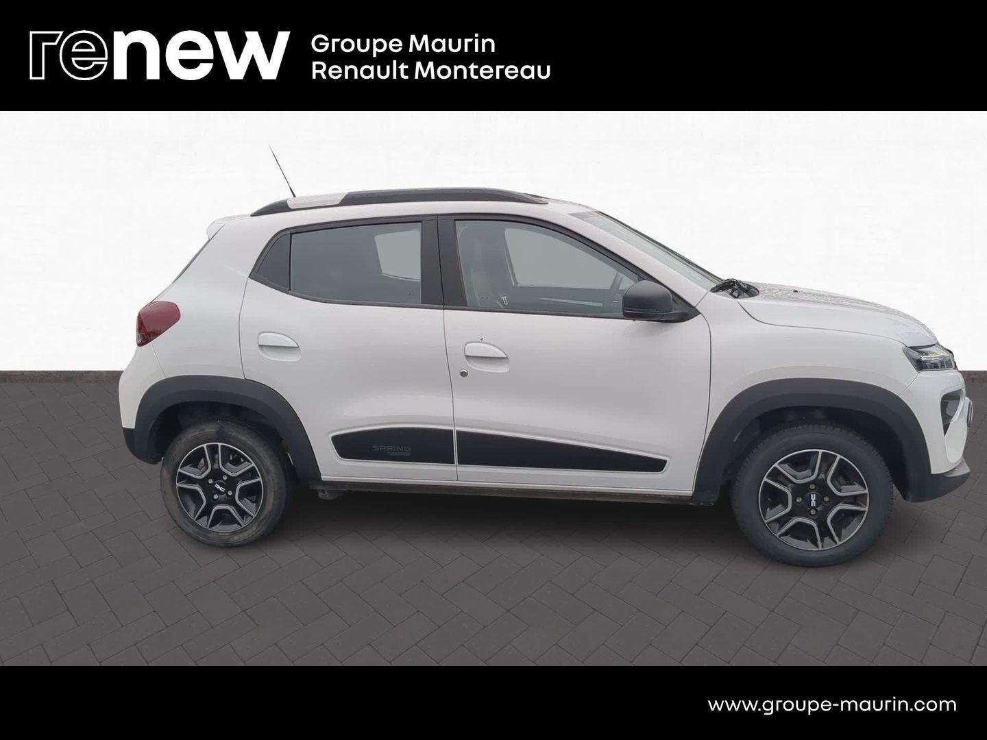 DACIA Spring 45ch Essential 23 - Photo 3