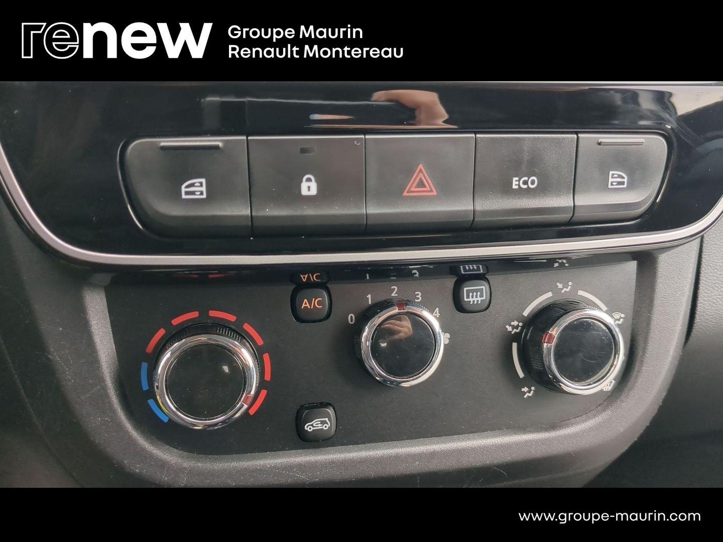 DACIA Spring 45ch Essential 23 - Photo 28