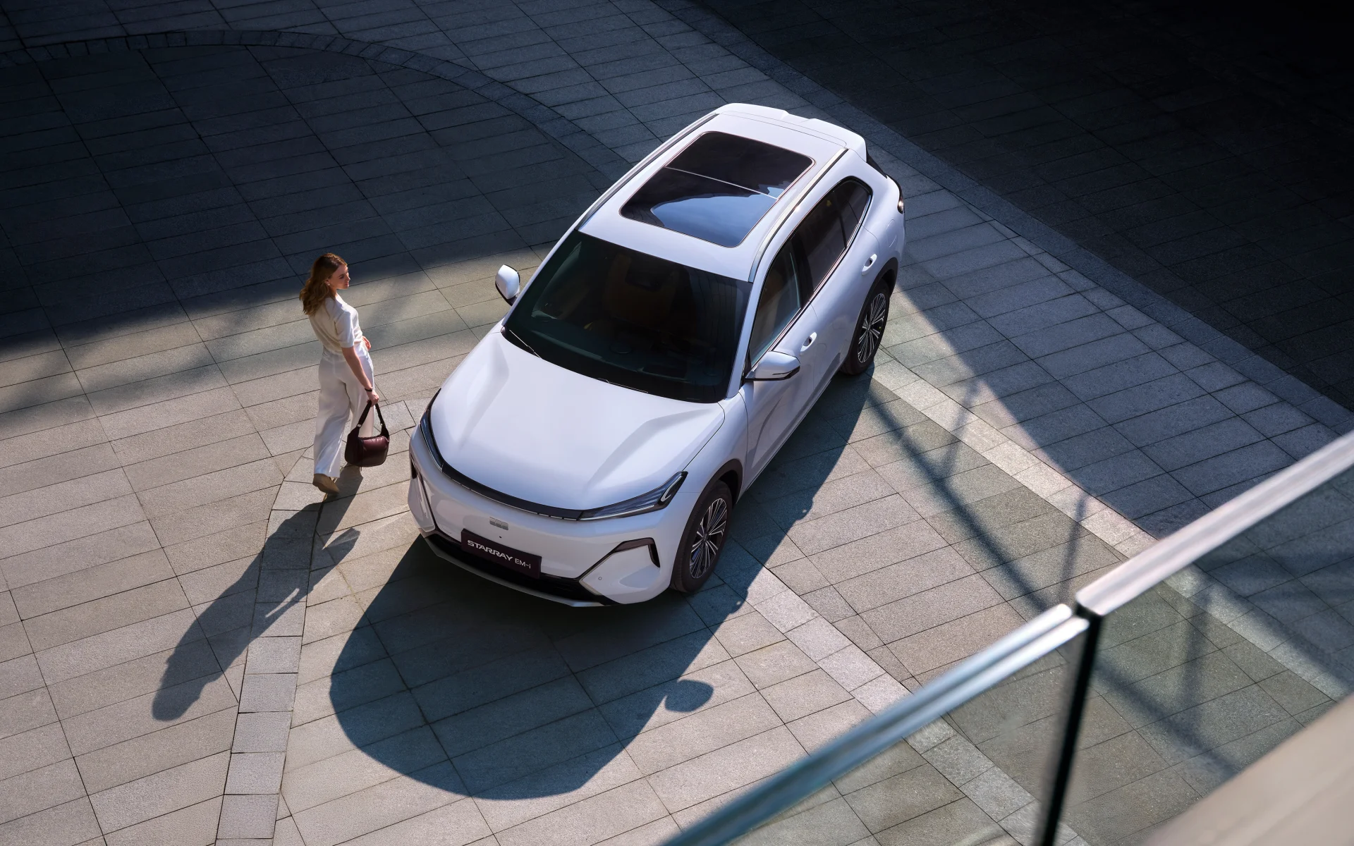 GEELY STARRAY EM-i extérieur