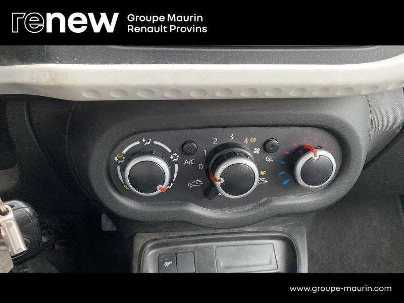 RENAULT Twingo d’occasion à vendre à PROVINS chez DPL - BRIARD AUTOMOBILE (Photo 15)