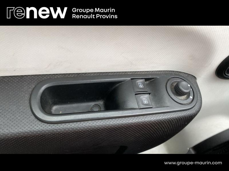 RENAULT Twingo d’occasion à vendre à PROVINS chez DPL - BRIARD AUTOMOBILE (Photo 18)